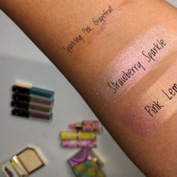 NWT Too Faced | Frosted Pink-Lemonade Highlighter - Picture 4 of 8